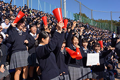 明星高等学校野球部が秋季東京都高等学校野球大会で11年ぶりベスト8に。 