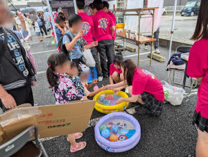 【Creativeな１年 ～お祭り編】探究テーマ「行列ができるお店の正体とは？」