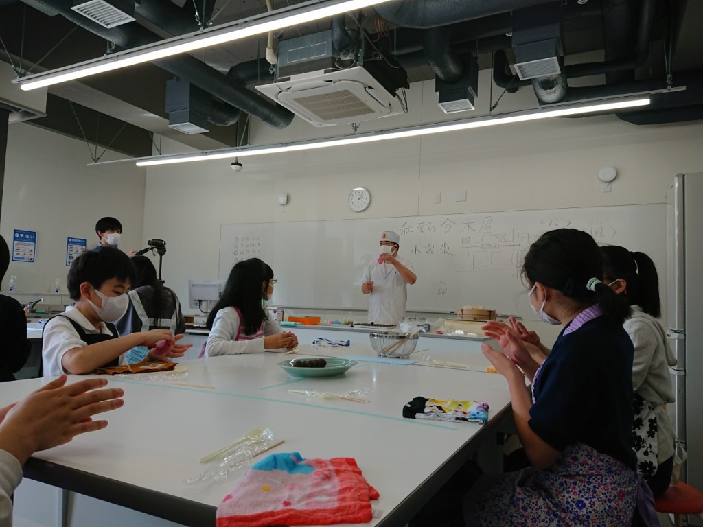 職人から学ぶ和菓子作りラボ