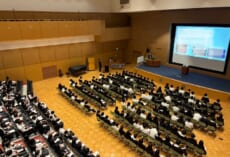進学講演会　～東京大学大学院工学系研究科教授の小林英津子先生のお話～