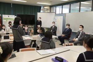 萩生田文部科学大臣が本校を視察されました！