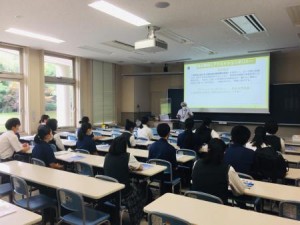 高校1年　大学セミナー実施