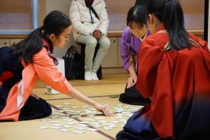 中学 実践かるた姫大会が行われました。