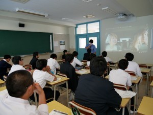 城西川越中学校・城西大学付属川越高等学校 シャドウイングと修学旅行の事前学習