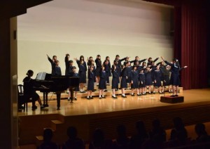 生徒会　中学音楽会が開かれました