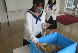 学園日誌　希望者対象・スクールランチが始まりました