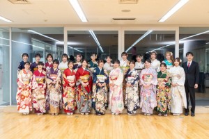 同窓会　　高校76回生「二十歳を祝う会」が開催されました