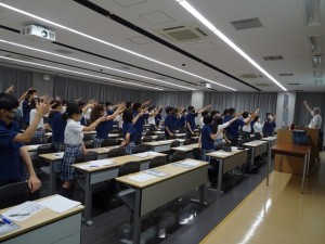 【中3】東京経済大学で「経済の仕組みを学ぶ」