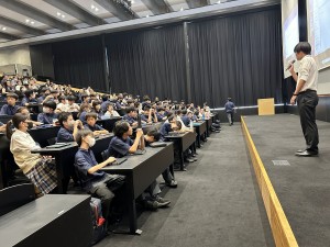 【中学1年生】親子交流会を開催しました