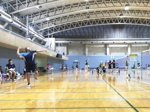 バドミントン部が稲城市スポーツ大会に出場しました
