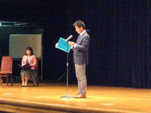 平和学習として被爆体験記朗読会を行いました。