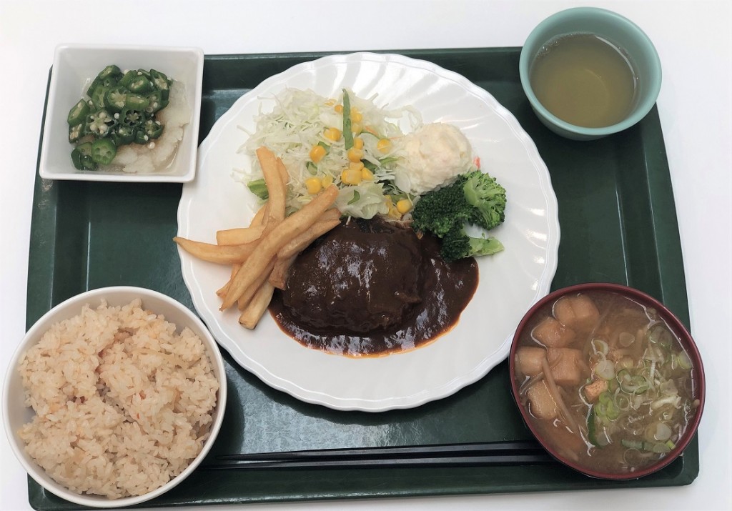 日替定食（肉）煮込みハンバーグ定食