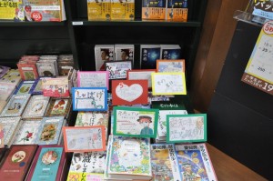 【中学・高校】三省堂書店有楽町店にて図書委員会が作成したPOPが展示されました