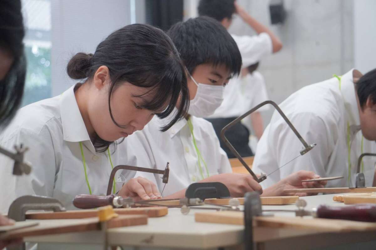 東京藝術大学連携によるアート体験講習