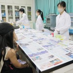 化学部ではさまざまな実験を用意