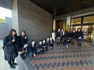 【美術部🎨】 1月30日に東京都美術館へ作品搬入に行ってきました🎨