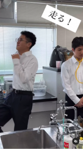 授業中に全力で走る！