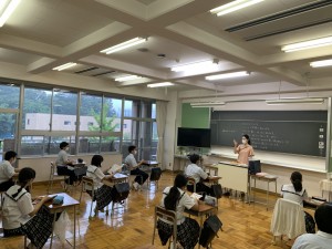 万全のコロナ対策で学校再開0901_2学期始業式