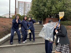 第３学年　地域美化活動を行いました