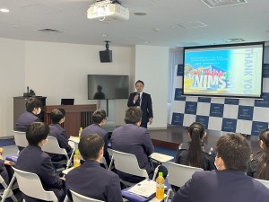12/19(木)校外行事《中2・3医療職体験》日本医療科学大学訪問 学校は学園都市の中にある