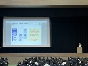 【第2学年】進路説明会を実施しました