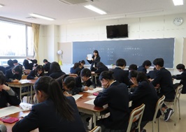 中学生が上級学校訪問・体験授業に来校しました