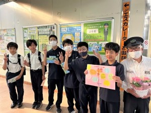 JR上中里駅にて
