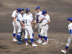 苦しい状況も3年生からの伝令のなか前向きにコミュニケーション