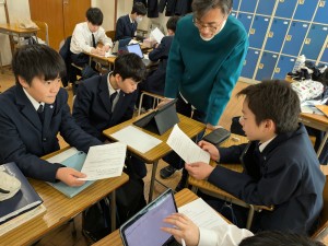 社会と英語で学んだ知識を合わせてオリジナルストーリーを英語でつくる