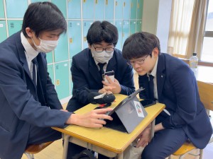 選んだ「問い」について、それぞれの考えをもとに対話する