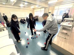 0110篠宮 体育ボッチャに挑戦