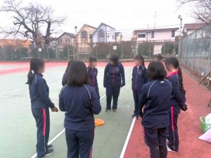 0126篠宮　体育授業アルティメットに挑戦！