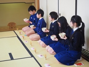 お茶会＜６年生・礼法＞