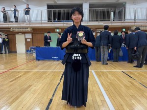 【部活動】第2ブロック中学秋季剣道大会「椎の木杯」女子個人優勝！！【剣道部】