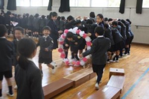 新渡戸文化小学校 全体保護者会　1年生歓迎会