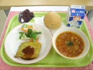 飼育栽培委員会　給食へ野菜の提供