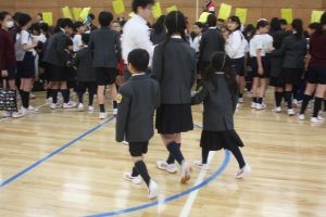 前期縦割り生活班 顔合わせ会が行われました