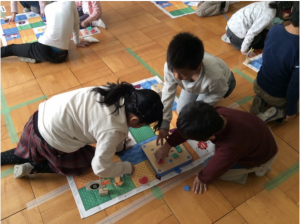 新渡戸文化子ども園対象　小学校プログラミング体験授業