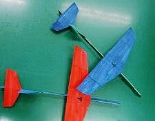 無料ダウンロードで紙飛行機つくり 東星学園小学校 学校公式ブログ エデュログ