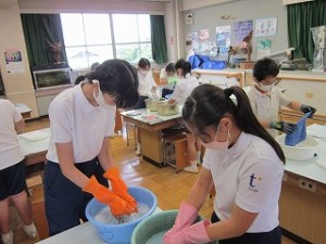 清瀬　私立　小学校　東星学園　大矢正則校長　洗濯実習(6)