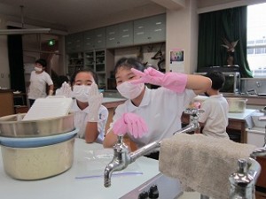 カトリック　ミッション　男女　東星学園　校長　大矢正則　洗濯実習(9)