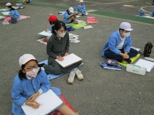 カトリック　ミッション　男女　東星学園　大矢正則校長　秋の一日写生会(3)