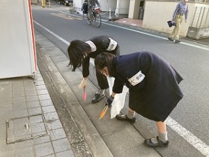 カトリック　私立　男女　東星学園　大矢正則校長　通学路清掃ボランティア(3)