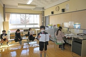 東星学園　校長・大矢正則　清瀬　私立　小学校　第４５回　低学年　朗読大会(2)