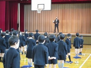 カトリック　ミッション　男女　東星学園　大矢正則校長　終業式(1)