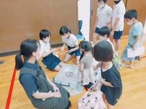 東星学園　校長　大矢正則　カトリック　ミッション　男女　幼稚園と5年生の交流会(1)