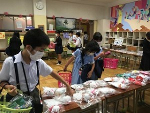 カトリック　ミッション　男女　東星学園　校長　大矢正則　バザー販売会(3)