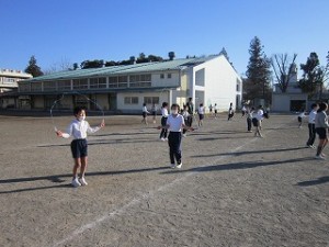 東星学園　校長・大矢正則　清瀬　私立　小学校　なわとび朝礼＆ランニングチャレンジ(2)