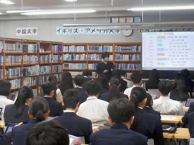 20250425･02新入生(高1)図書館ｶﾞｲﾀﾞﾝｽa39