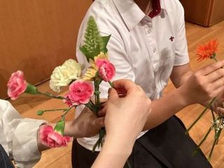 20250625･02花の日･花束造りa32